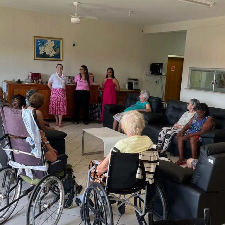 Ação de autocuidado com vendedoras da Mary Kay em comemoração ao Dia das Mulheres (8)