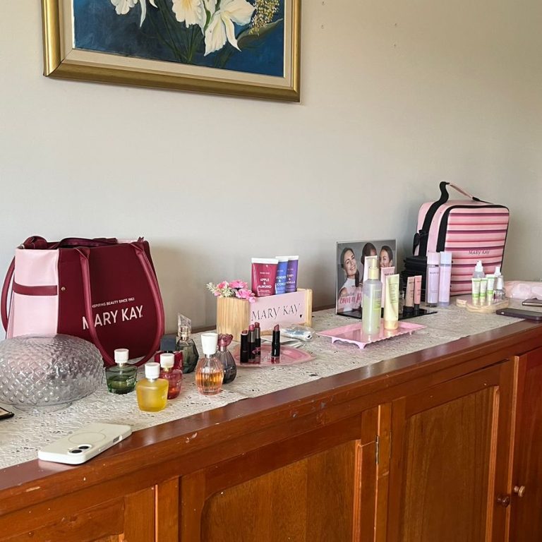 Ação de autocuidado com vendedoras da Mary Kay em comemoração ao Dia das Mulheres (9)